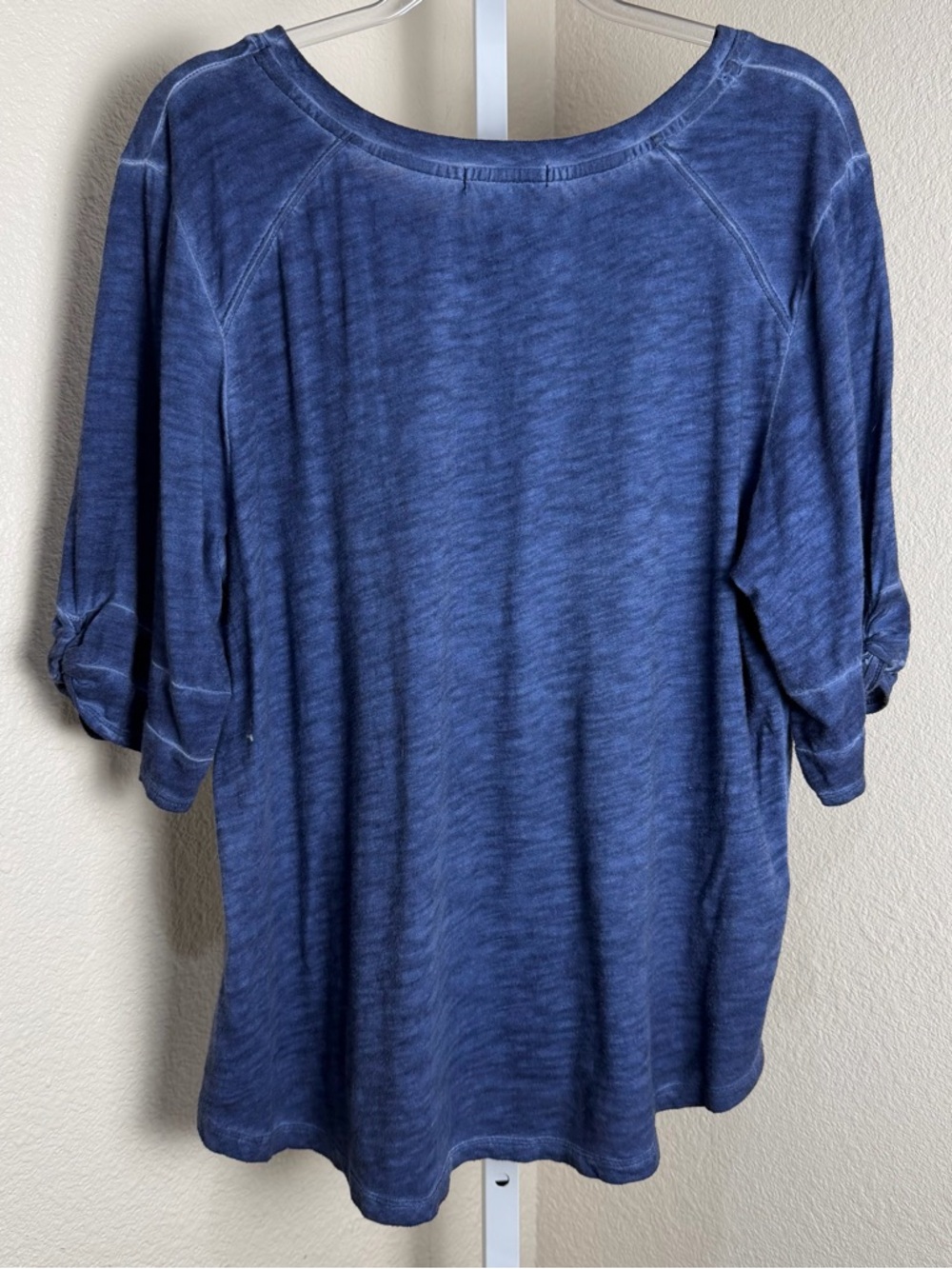 Democracy Sz L Blue Embroidered Scoop Neck Top Modest Westernwear - Picture 7 of 9
